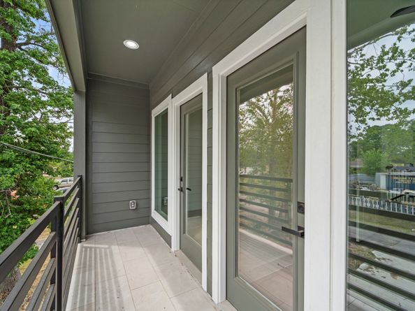 7709 Willow Street, Houston TX 77088