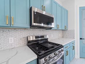 7709 Willow Street, Houston TX 77088
