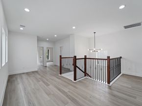 7709 Willow Street, Houston TX 77088