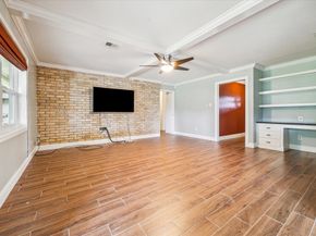 5522 Chantilly Lane, Houston TX 77092