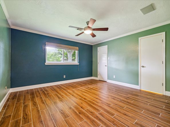 5522 Chantilly Lane, Houston TX 77092