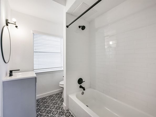 415 Fairview Avenue, Houston TX 77006