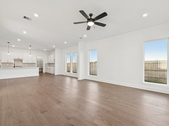 1323 Secret Grove Trail, Tomball TX 77375