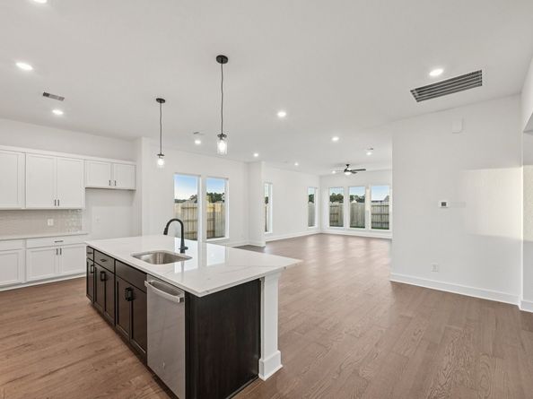 1323 Secret Grove Trail, Tomball TX 77375