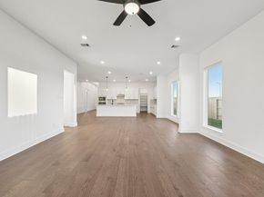 1323 Secret Grove Trail, Tomball TX 77375