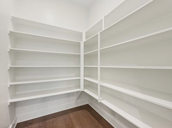 1323 Secret Grove Trail, Tomball TX 77375