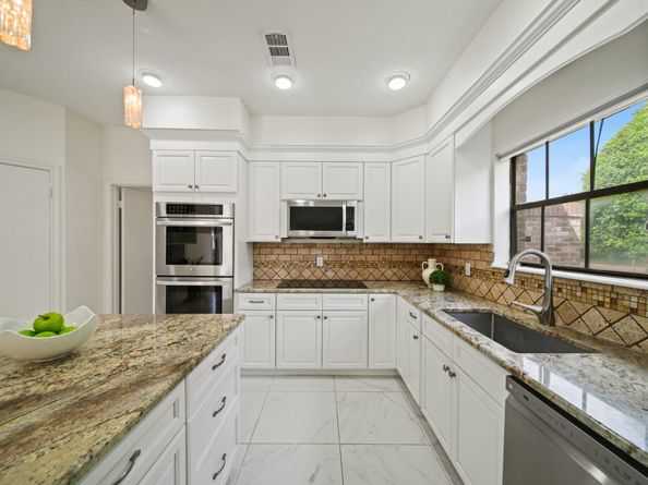 203 Laurel Springs Court, Sugar Land TX 77478