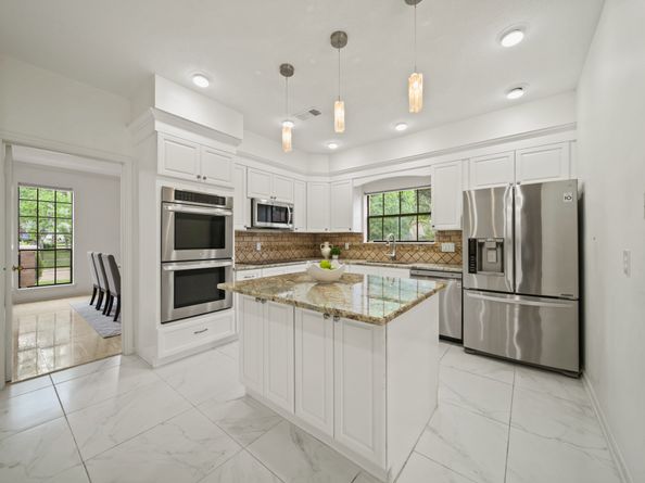 203 Laurel Springs Court, Sugar Land TX 77478