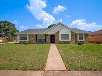 7634 Braesdale Lane