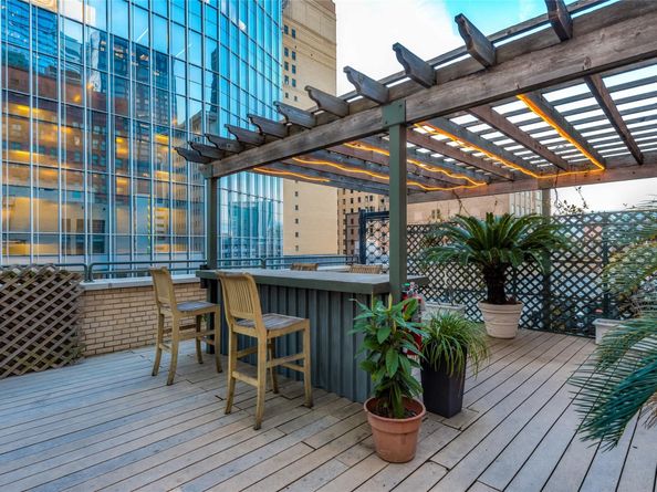 705 Main Street 302, Houston TX 77002