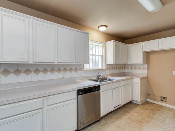 2539 S Camden Parkway, Houston TX 77067
