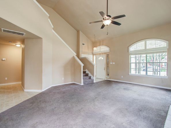 2539 S Camden Parkway, Houston TX 77067