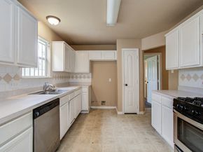 2539 S Camden Parkway, Houston TX 77067