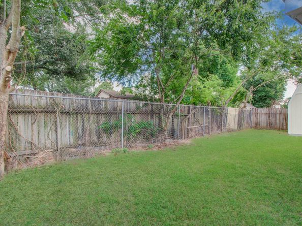 2539 S Camden Parkway, Houston TX 77067