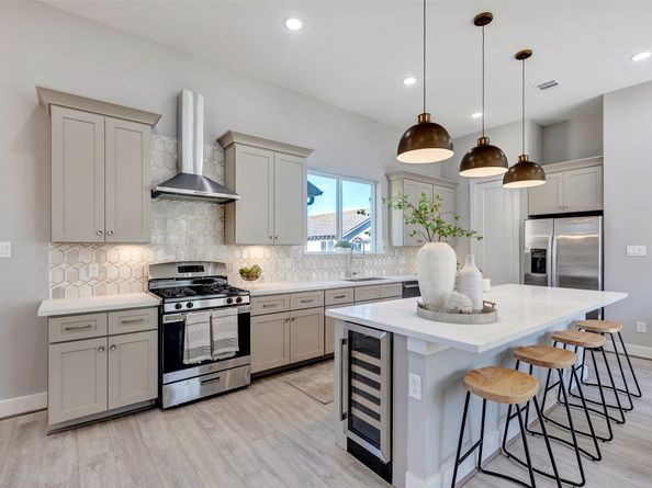 3010 Bell Street, Houston TX 77003