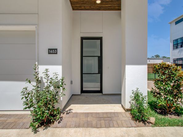 1653 Bingle Road, Houston TX 77055