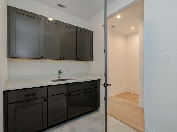 1653 Bingle Road, Houston TX 77055