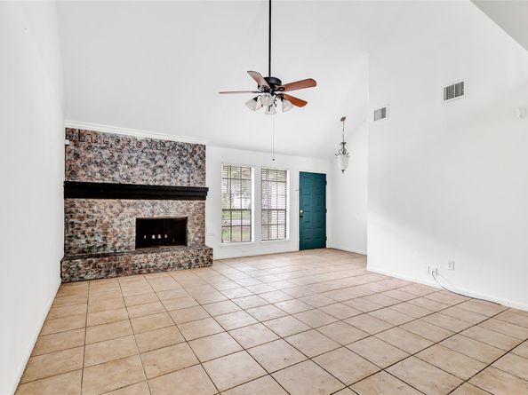 4719 Silver Frost Drive, Houston TX 77066