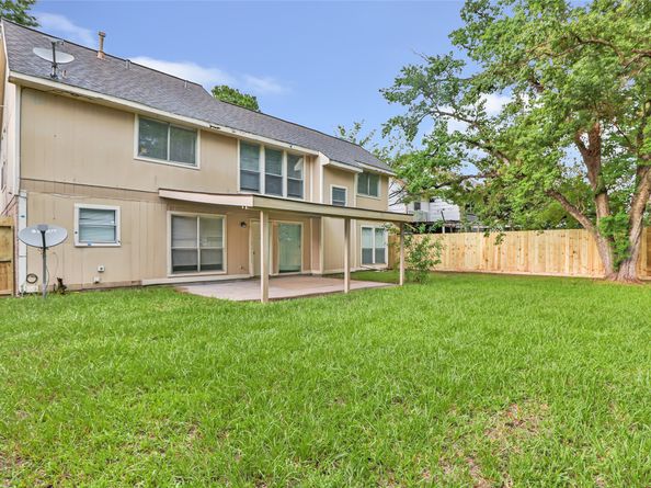 4719 Silver Frost Drive, Houston TX 77066