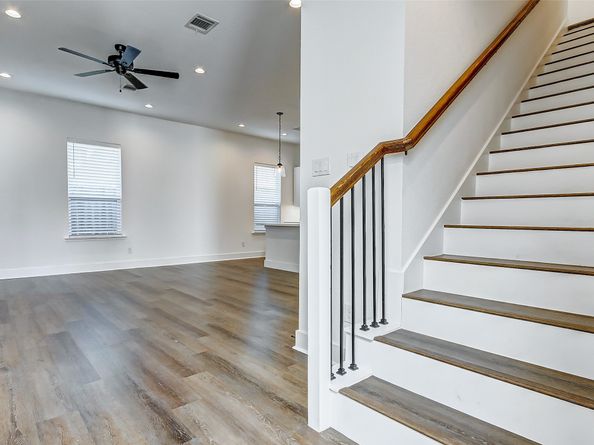 1230 Mcneil Street, Houston TX 77009