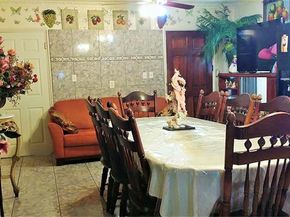 612 Gale Street, Houston TX 77009