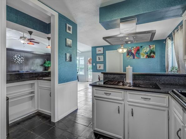 5230 Cripple Creek Court SE, Houston TX 77017