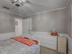 5230 Cripple Creek Court SE, Houston TX 77017