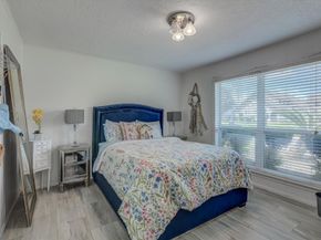 5230 Cripple Creek Court SE, Houston TX 77017