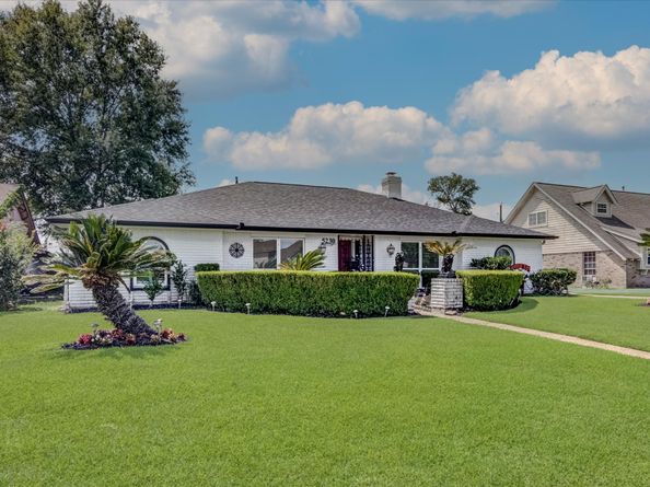 5230 Cripple Creek Court SE, Houston TX 77017