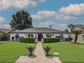 5230 Cripple Creek Court SE, Houston TX 77017