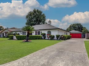 5230 Cripple Creek Court SE, Houston TX 77017