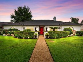 5230 Cripple Creek Court SE, Houston TX 77017