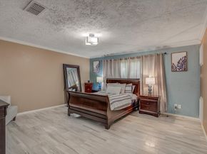 5230 Cripple Creek Court SE, Houston TX 77017