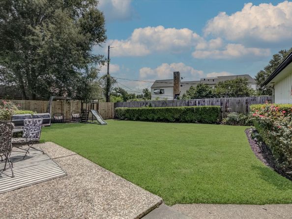 5230 Cripple Creek Court SE, Houston TX 77017