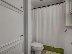 5230 Cripple Creek Court SE, Houston TX 77017