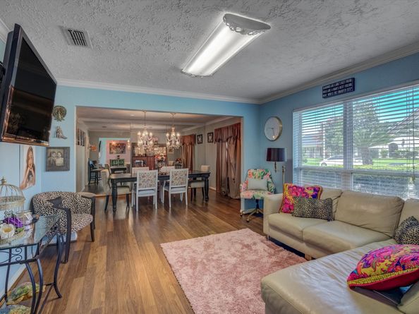 5230 Cripple Creek Court SE, Houston TX 77017