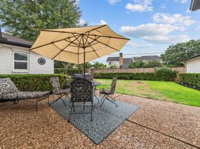 5230 Cripple Creek Court SE, Houston TX 77017