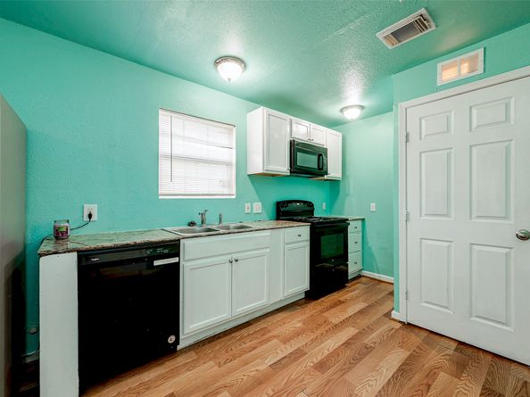 3938 King Street, Houston TX 77026