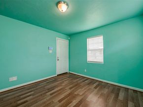 3938 King Street, Houston TX 77026