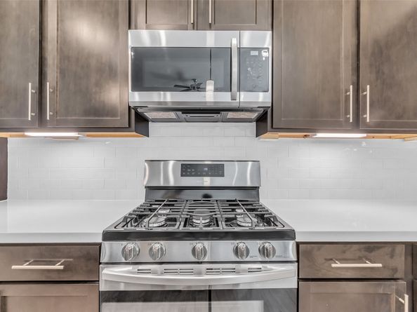 144 Knightsbridge Park Lane, Houston TX 77018