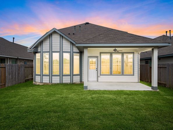 5014 Aspen Orchard Drive, Houston TX 77066