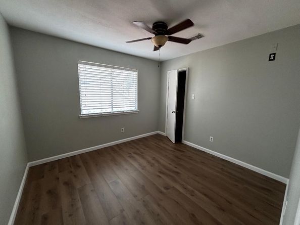 16003 Mission Glen Drive, Houston TX 77083