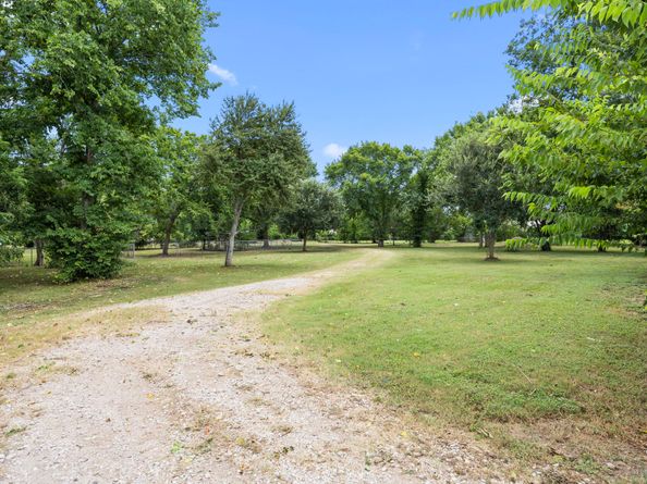 1550 Pitts Road, Richmond TX 77406