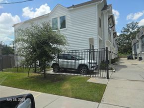 5503 Beall Street A, Houston TX 77091