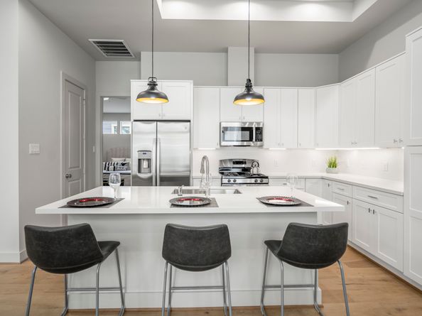 5233 Hillman Street B, Houston TX 77023