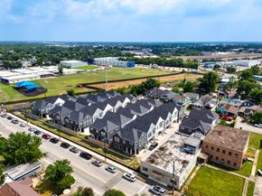 5233 Hillman Street B, Houston TX 77023