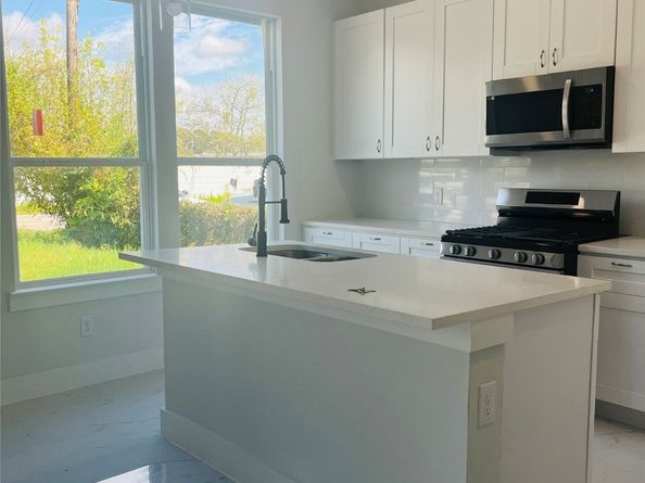 7002 S Hall Street, Houston TX 77028