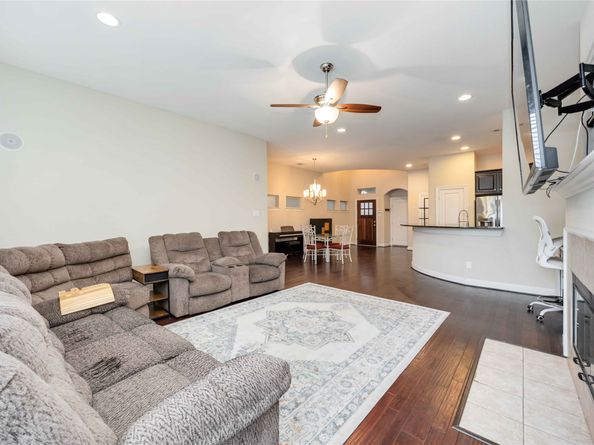 5142 Oasis Park, Houston TX 77021
