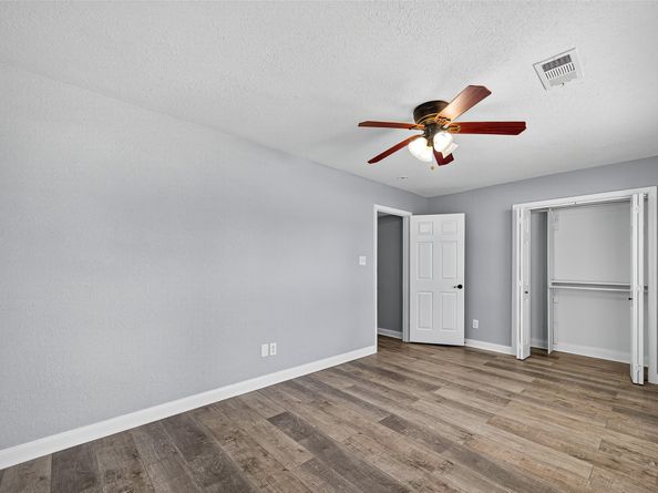 5614 Flamingo Drive, Houston TX 77033
