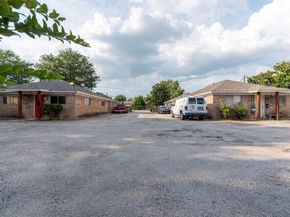 904 Ellena Road 16, Houston TX 77076